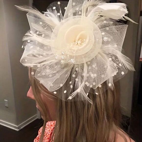 Pearl and Polka Dot Fascinator Wedding Veil With Matching Gloves For Weddings or - Picture 2 of 7